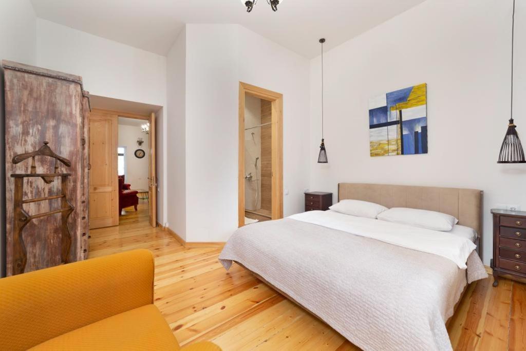 Appartamento Duplex Opera 3 Tbilisi Esterno foto