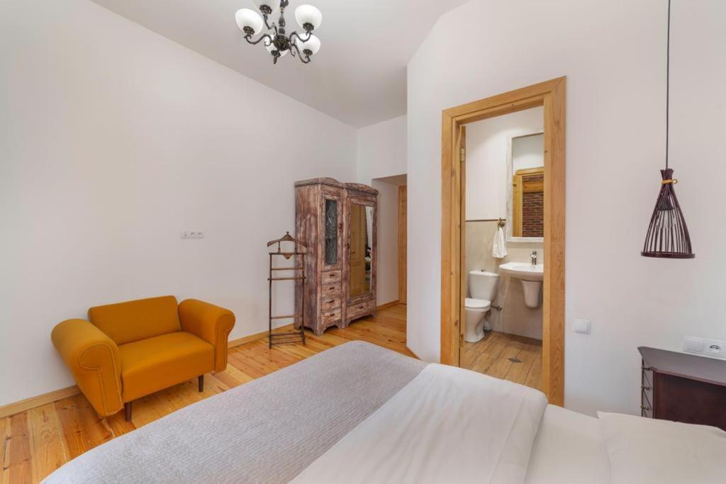 Appartamento Duplex Opera 3 Tbilisi Esterno foto