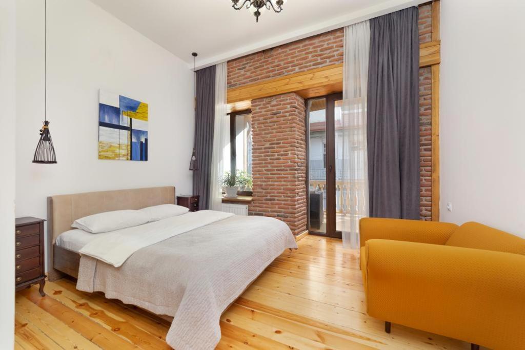 Appartamento Duplex Opera 3 Tbilisi Esterno foto
